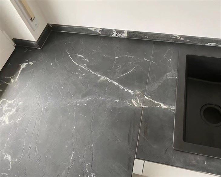 Negresco Black Quartzite Slabs
