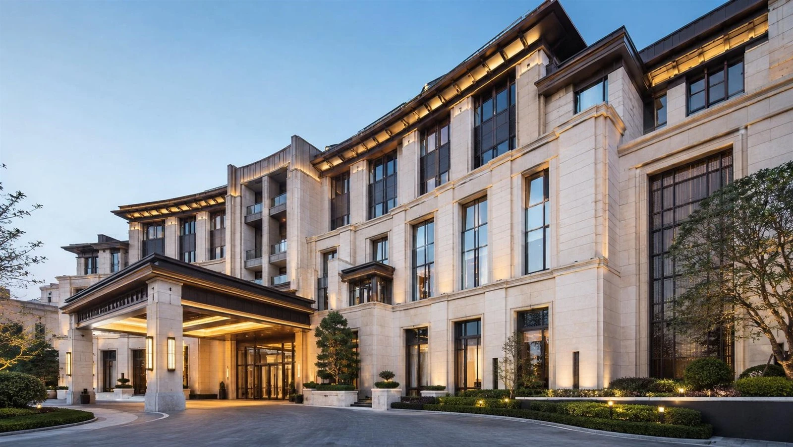 beige-travertine-hotel-facade-systems beige-travertine-hotel-facade-systems